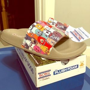 NWT Cute plush foam ‘doggie paddle’ Slides